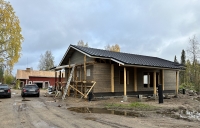 Valtteri Romppainen ja Siiri Kyllönen rakentavat omakotitaloa Hyrynsalmelle